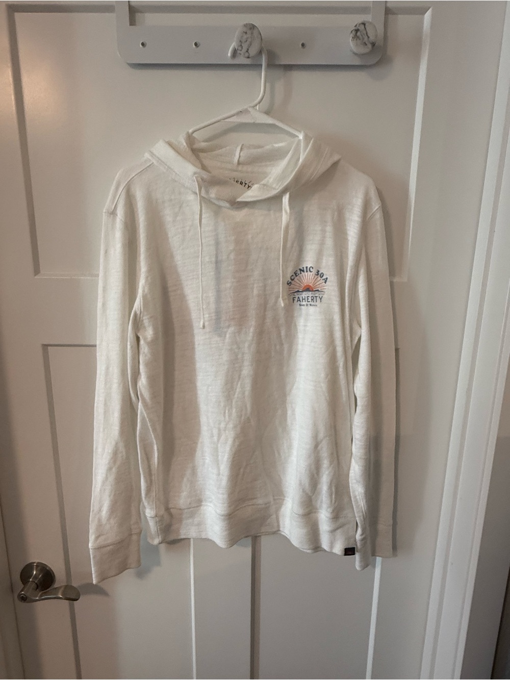 Faherty Cream Hooded Crewneck with Scenic Logo size small